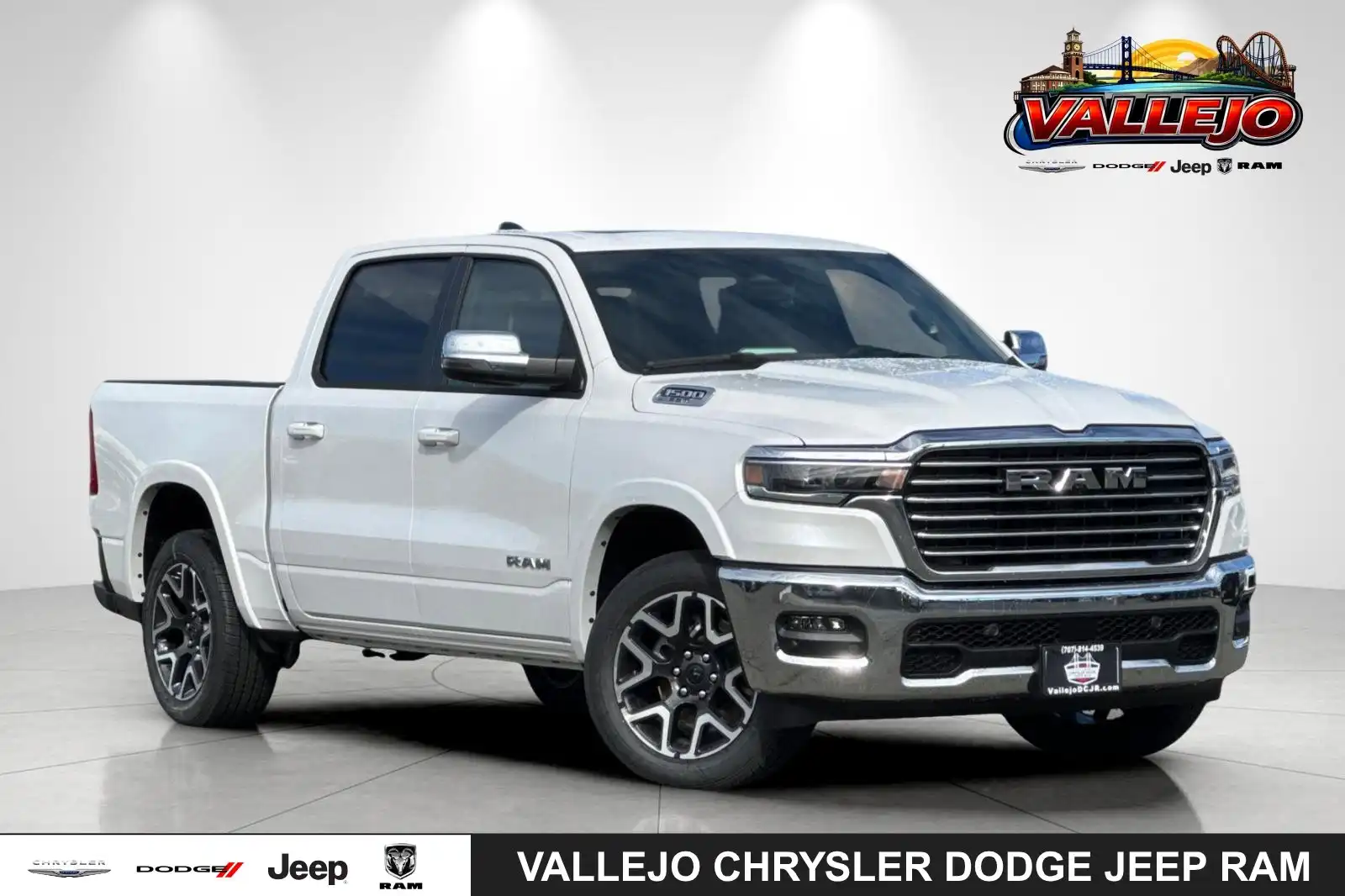 2025 RAM 1500 Laramie 4WD Crew Cab 5'7's photo