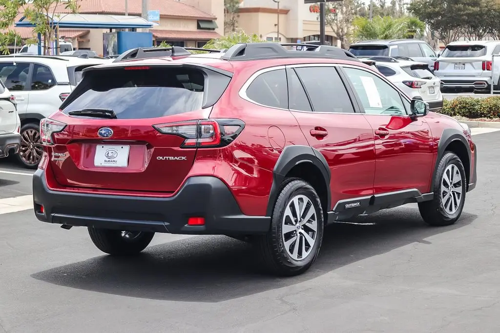 2025 Subaru Outback Premium photo 5