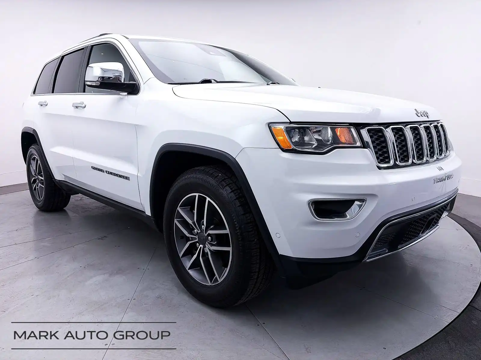 2020 Jeep Grand Cherokee Limited's photo