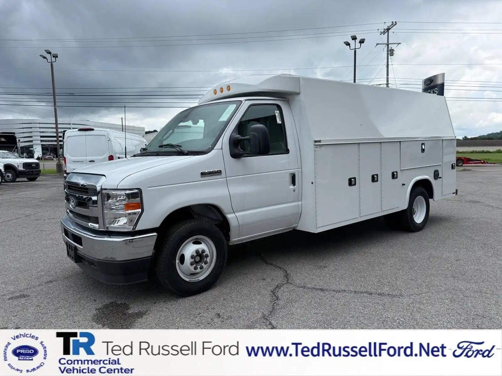 2026 Ford E-Series SRW E-350 Super Duty 158 in WB's photo