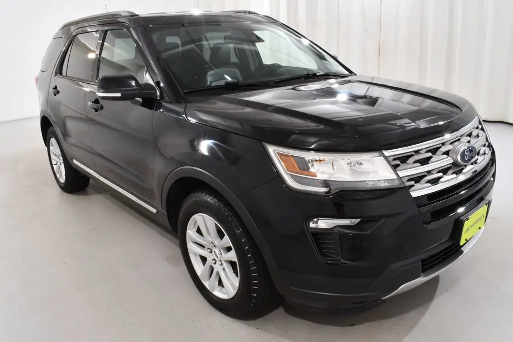 2018 Ford Explorer XLT 4WD photo 5