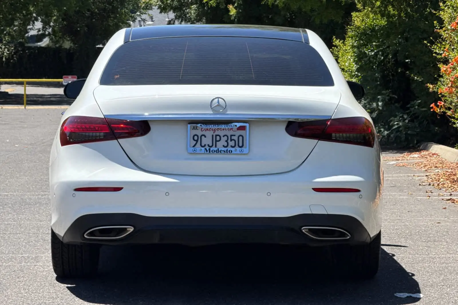 2022 Mercedes-Benz E-Class E350 photo 4