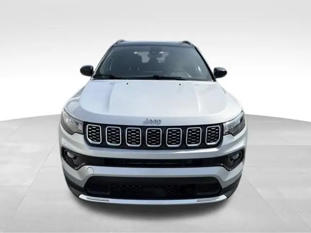 2025 Jeep Compass Limited 4X4 photo 3