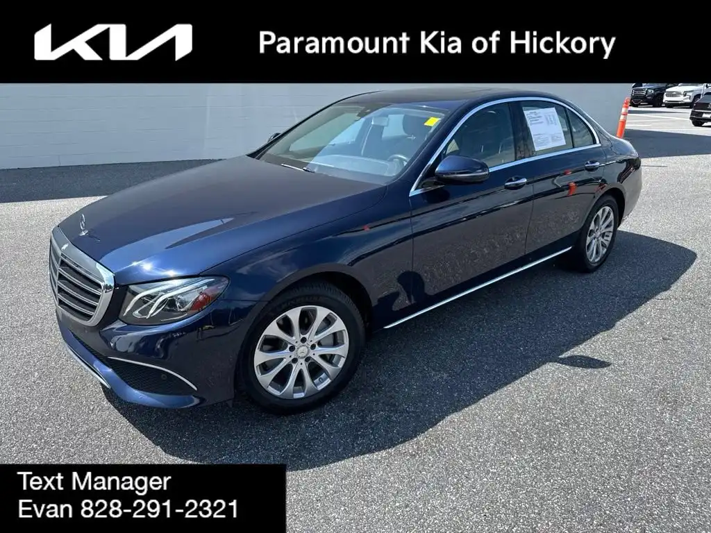 2017 Mercedes-Benz E-Class E300 4MATIC's photo