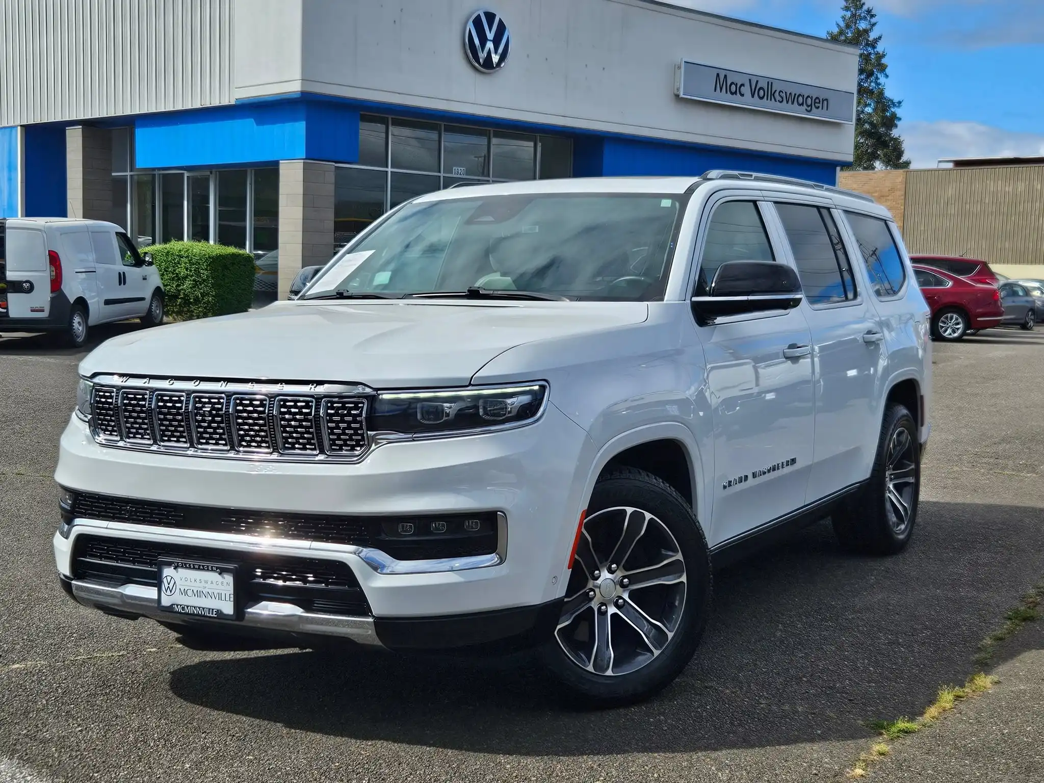 2023 Jeep Grand Wagoneer Series I 4WD's photo