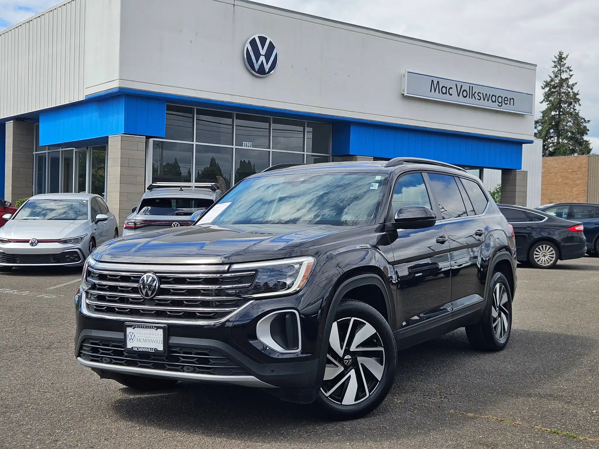 2025 Volkswagen Atlas 2.0T SE w/Tech 4MOTION's photo