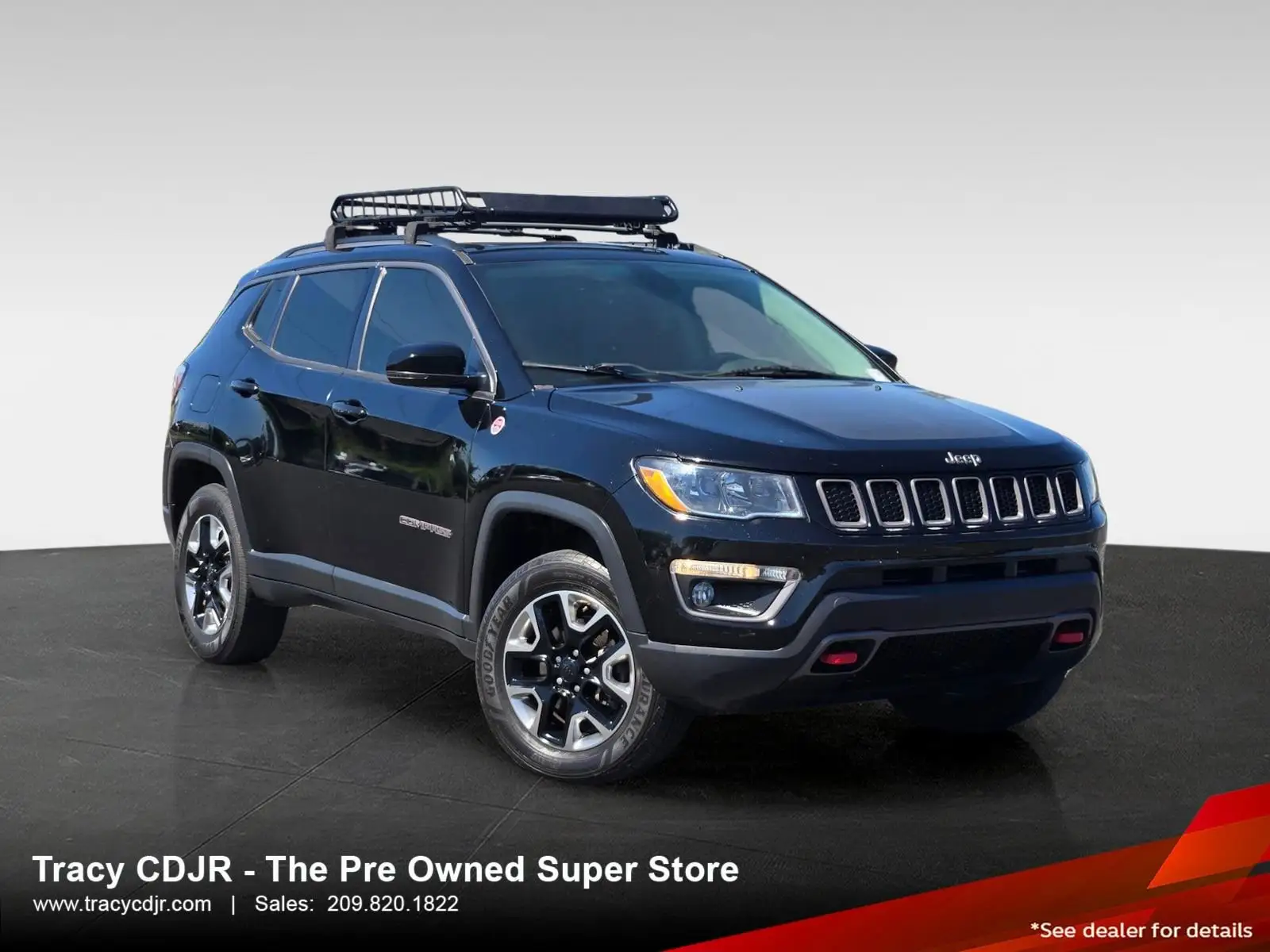 2017 Jeep Compass Trailhawk 4X4 photo 1