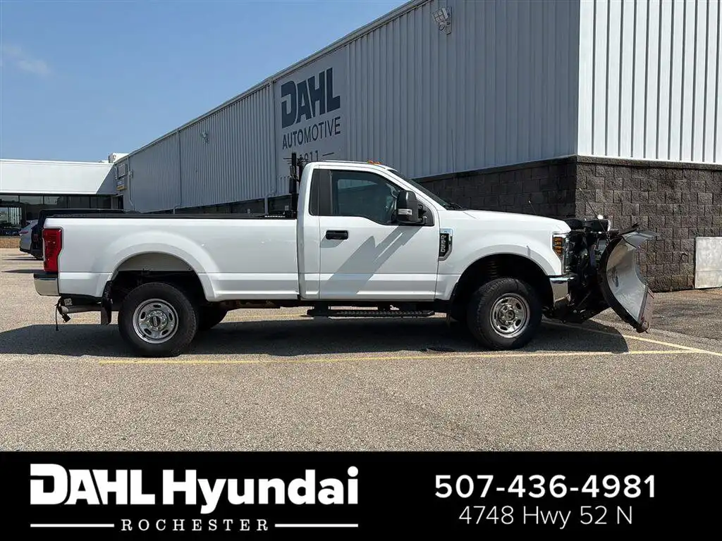 2019 Ford F-250 XL 4x4 Regular Cab 8' Box's photo