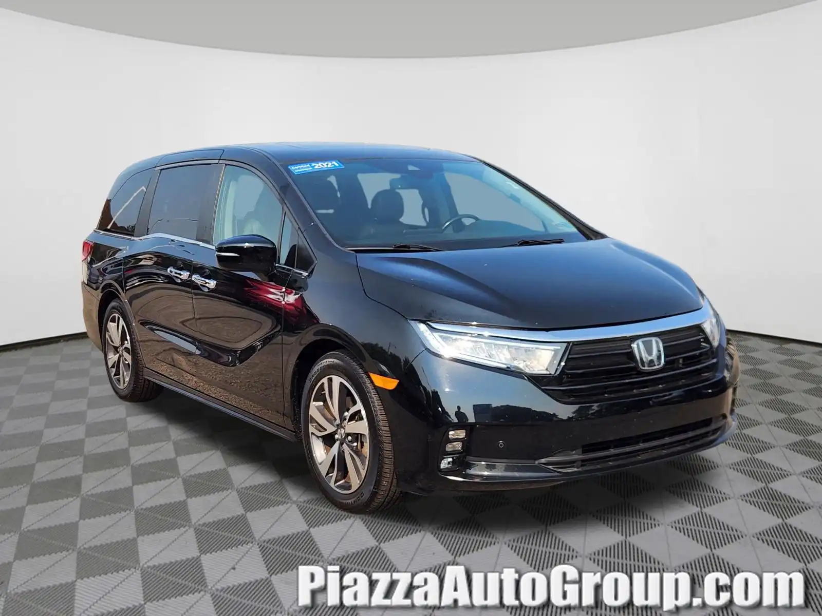 2021 Honda Odyssey Touring's photo