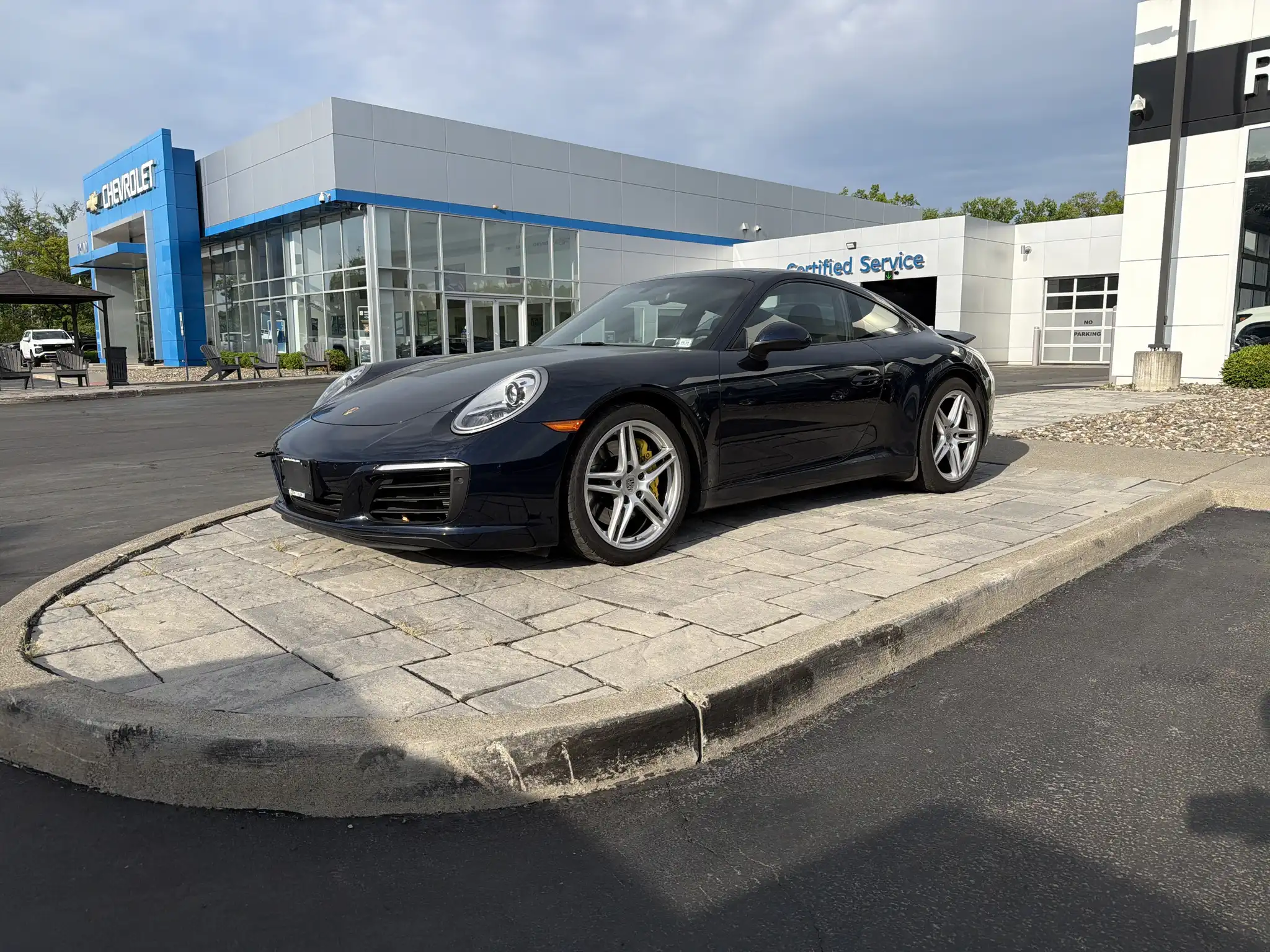 2017 Porsche 911 Carrera 4 Coupe's photo