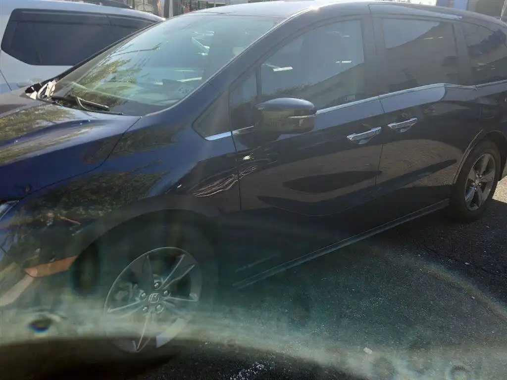 2024 Honda Odyssey EX's photo