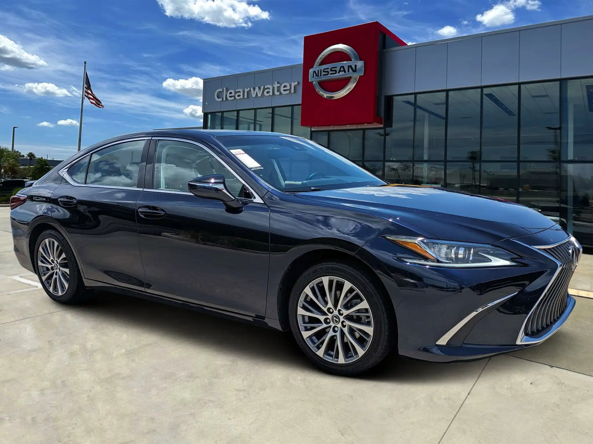 2021 Lexus ES 350 350's photo