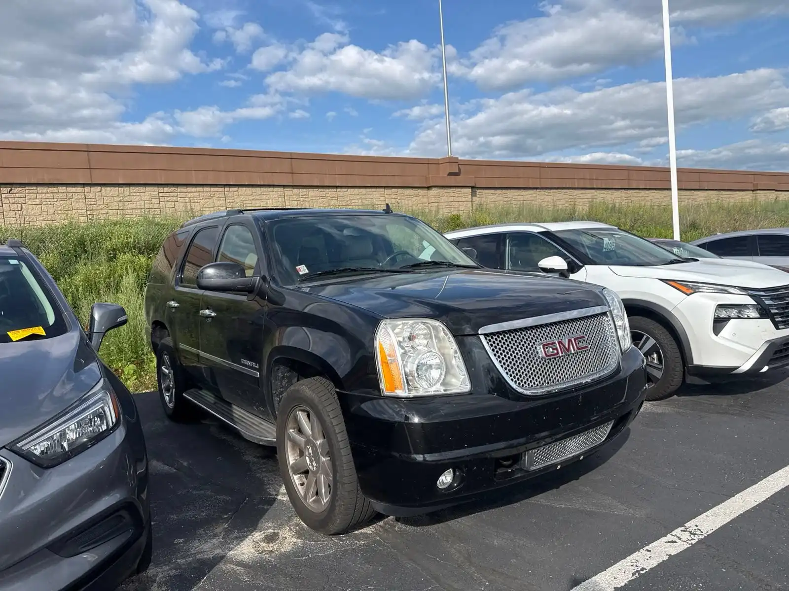 2010 GMC Yukon Denali - AWD's photo