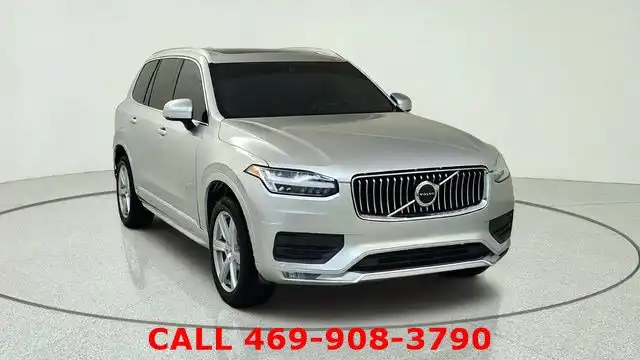 2020 Volvo XC90 T6 Momentum AWD's photo