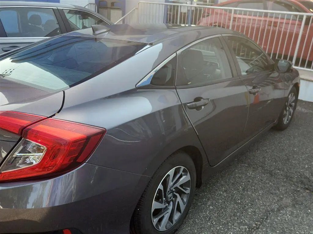 2017 Honda Civic EX CVT photo 3