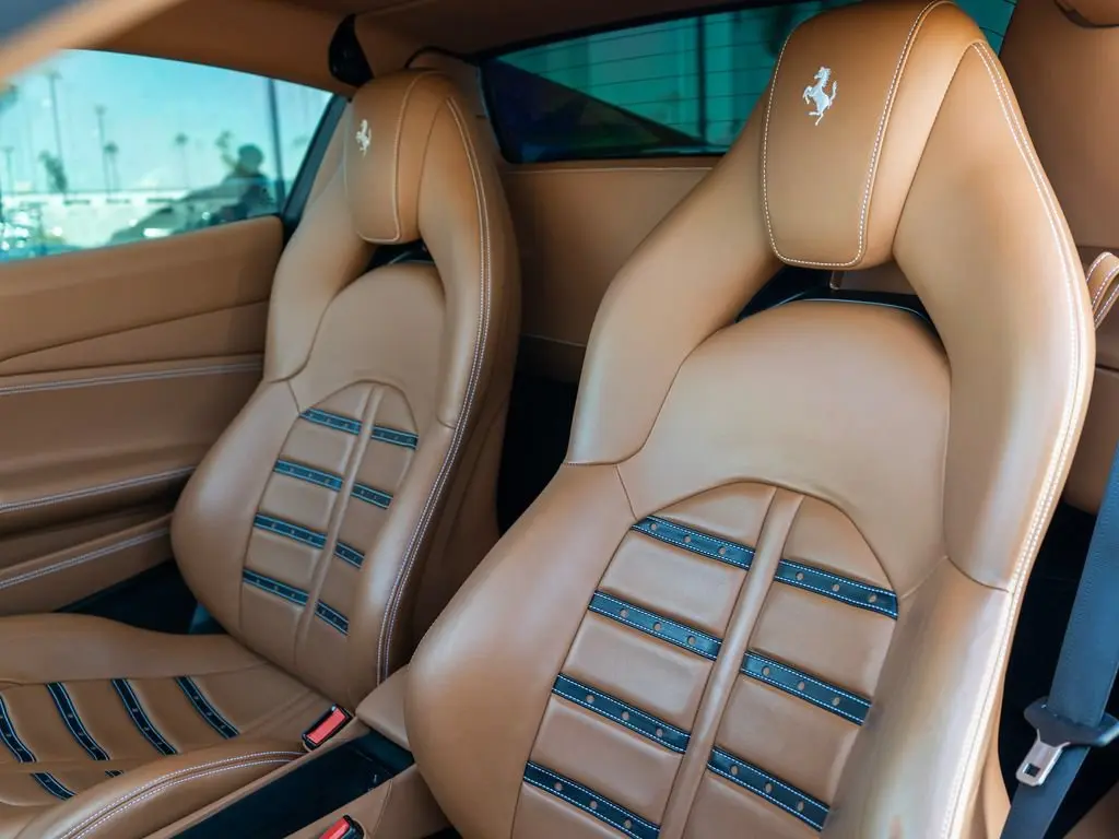 2019 Ferrari 488 Base photo 5