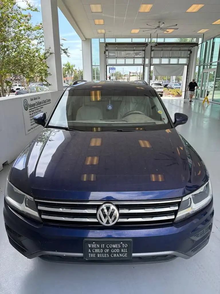 2021 Volkswagen Tiguan 2.0T SE's photo