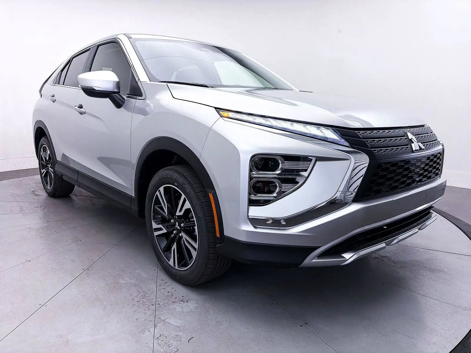 2026 Mitsubishi Eclipse Cross SE S-AWC's photo