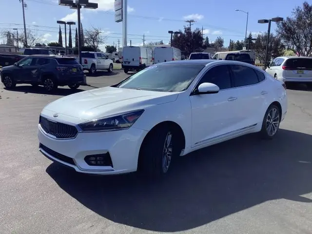 2019 Kia Cadenza Technology photo 5