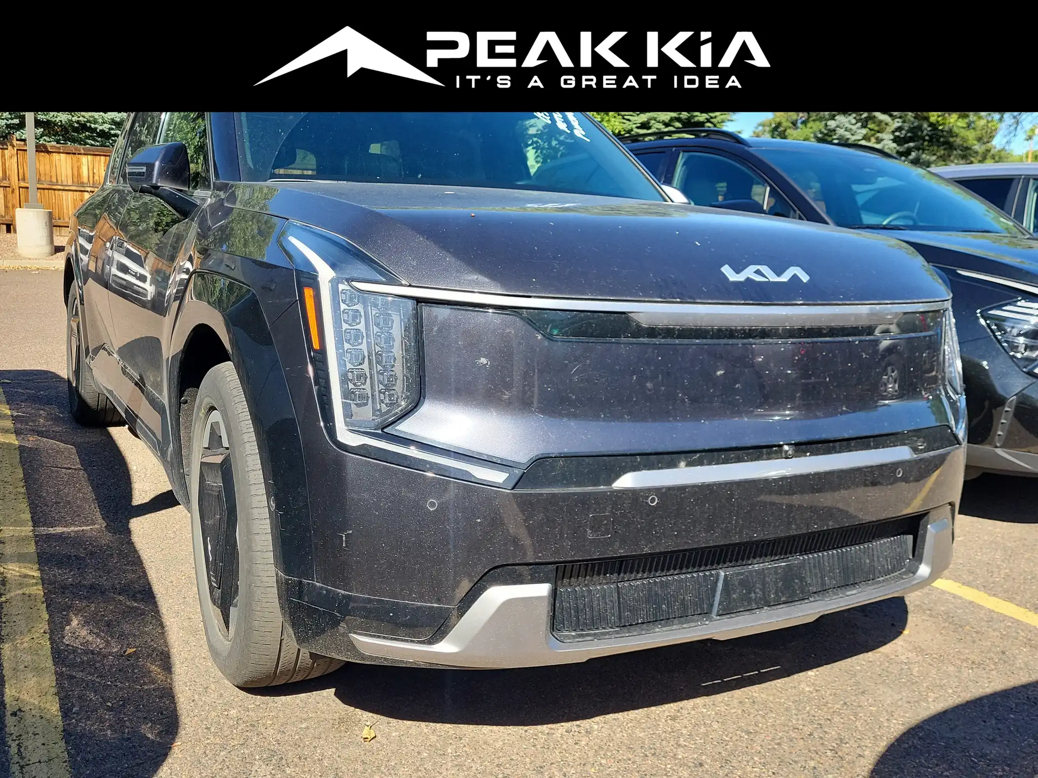 2024 Kia EV9 AWD Land's photo