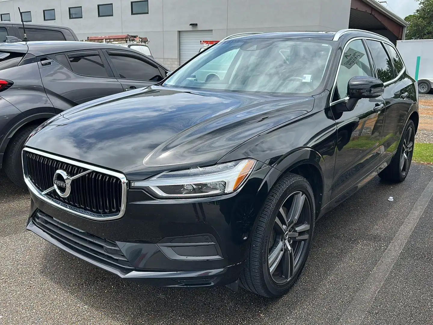 2018 Volvo XC60 T5 Momentum AWD's photo