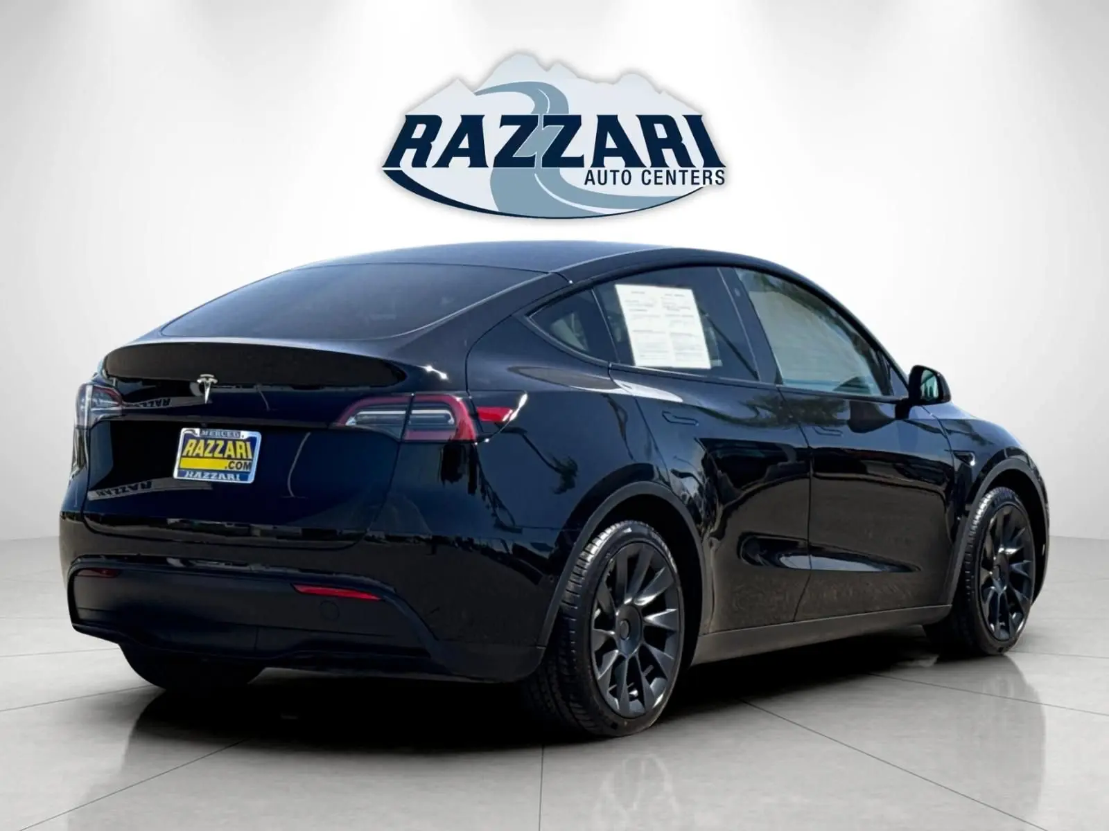 2022 Tesla Model Y Long Range Dual Motor AWD photo 3