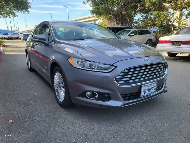 2014 Ford Fusion PHEV Titanium's photo