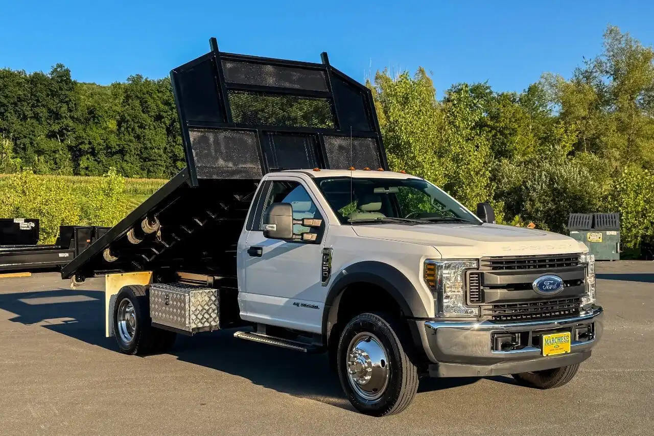2019 Ford F-550 XL Regular Cab 205-In DRW's photo