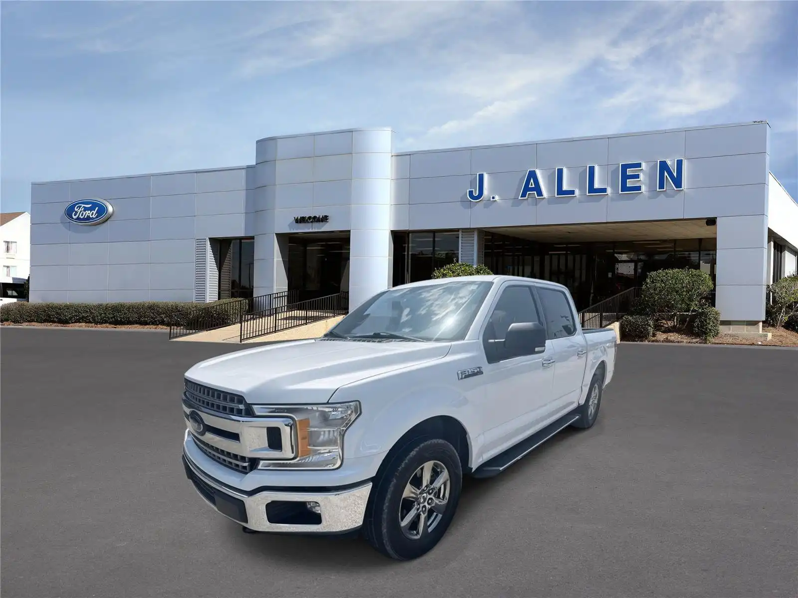 2020 Ford F-150 XLT SuperCrew 5-1/2 Box's photo