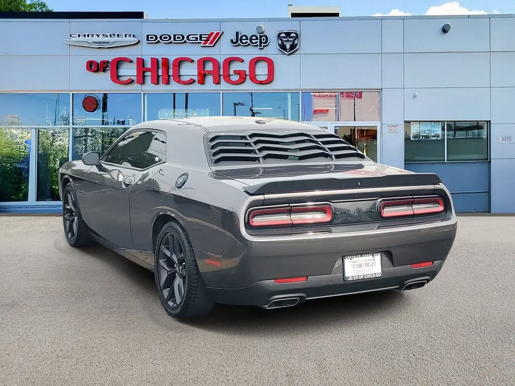 2021 Dodge Challenger R/T photo 3