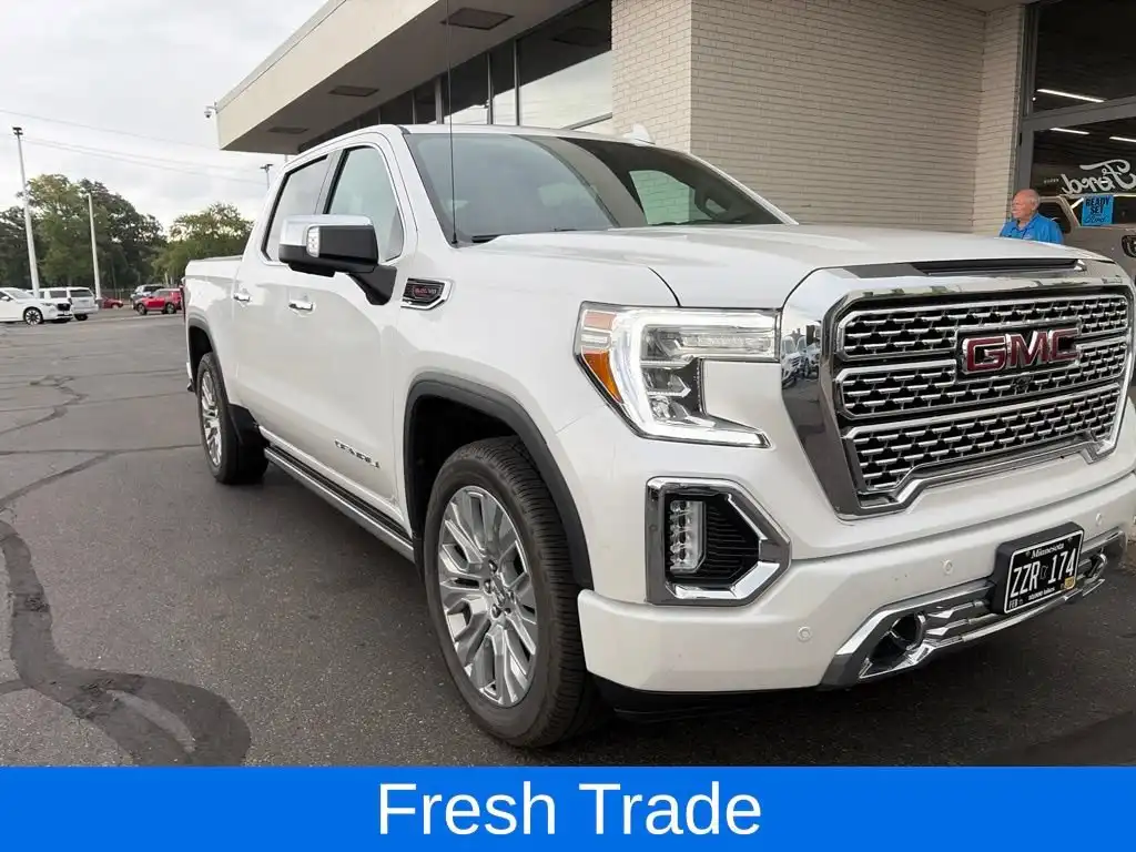 2021 GMC Sierra 4WD Crew Cab Short Box Denali's photo
