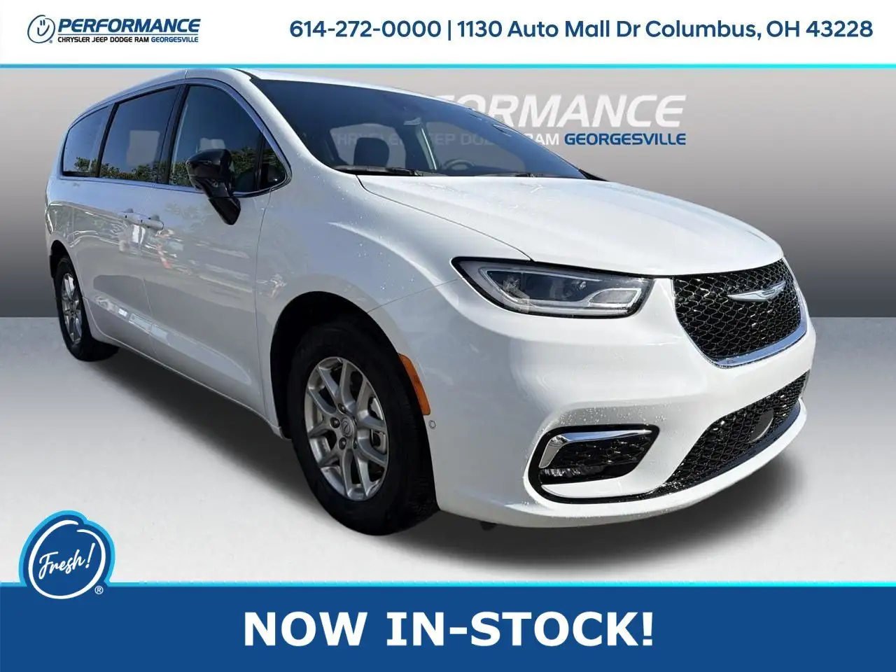 2026 Chrysler Pacifica Select photo 1