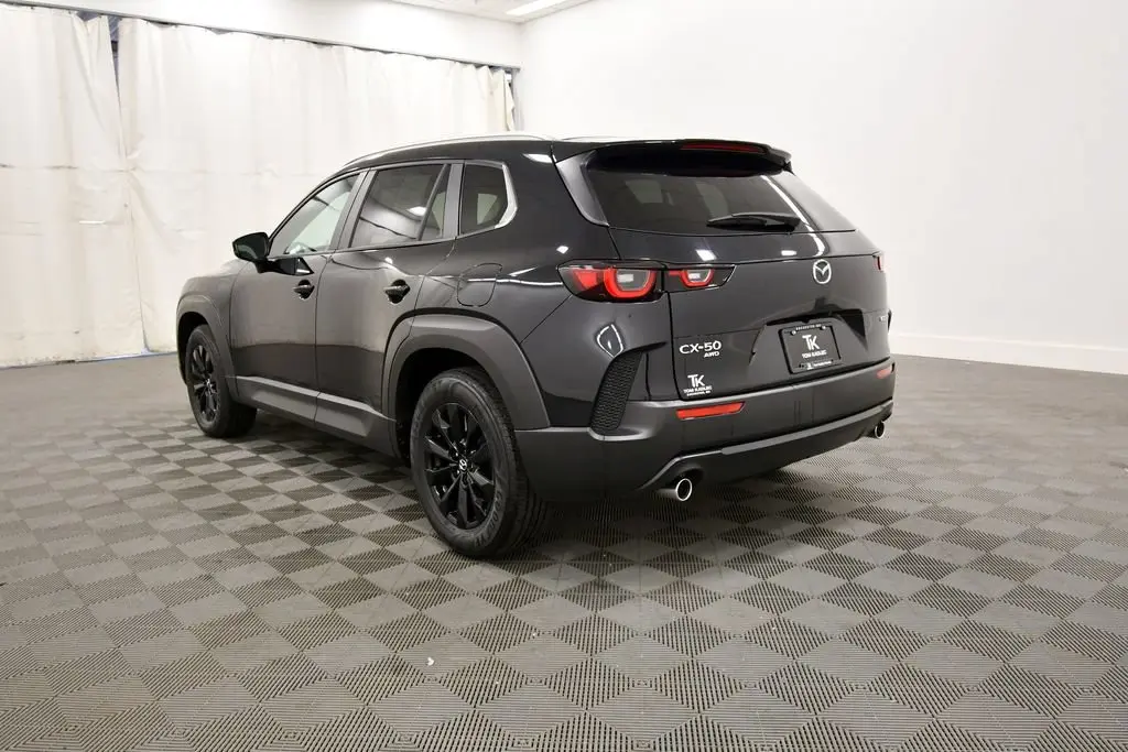 2025 Mazda CX-50 2.5 Select S photo 5