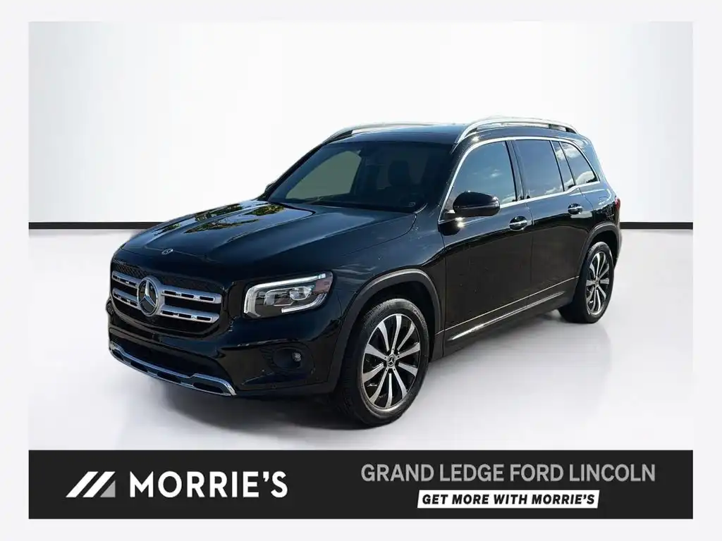 2021 Mercedes-Benz GLB GLB250 4MATIC's photo
