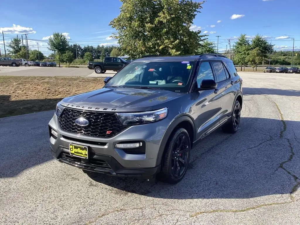2024 Ford Explorer ST 4WD photo 1