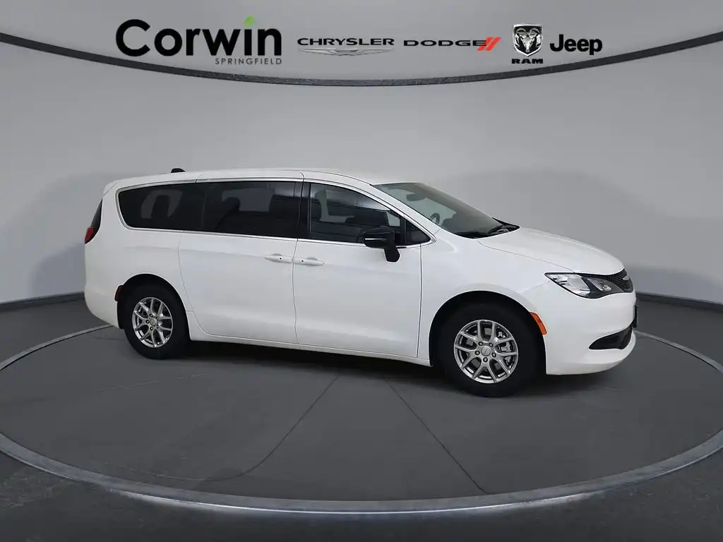 2027 Chrysler Voyager LX's photo