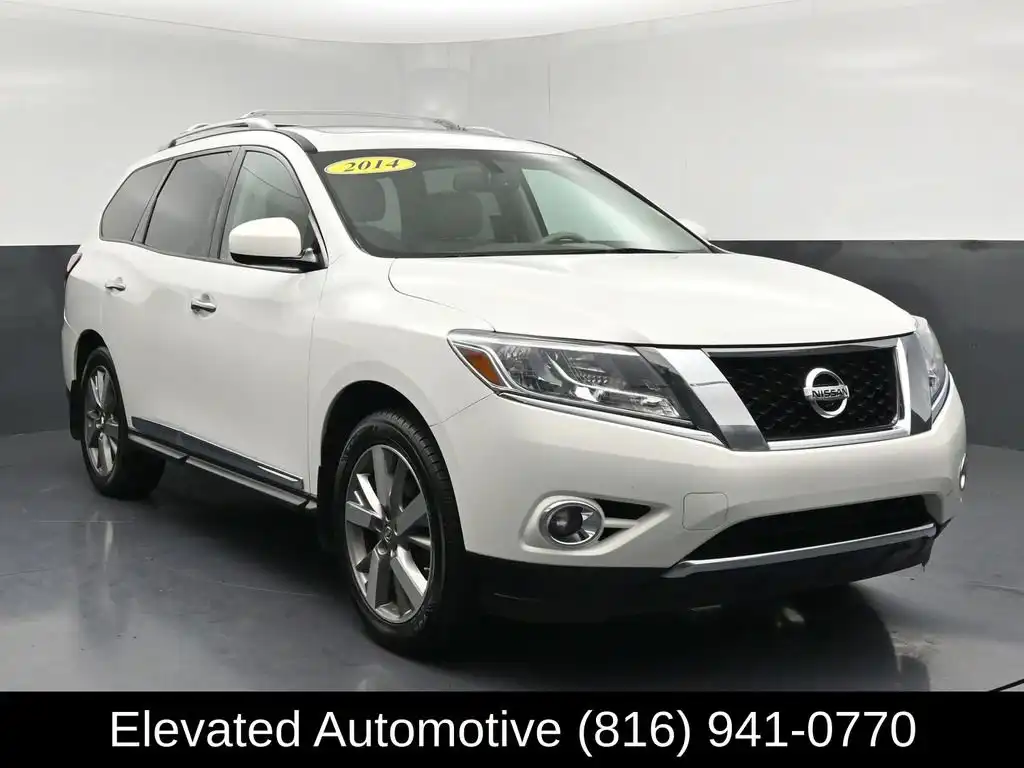 2014 Nissan Pathfinder Platinum 4WD's photo