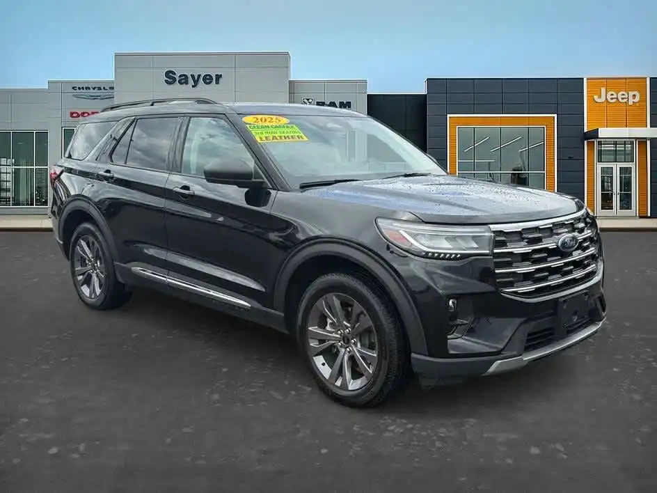 2025 Ford Explorer Active 4WD (PL535)'s photo
