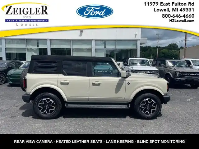 2025 Ford Bronco Outer Banks 4WD 4-door's photo