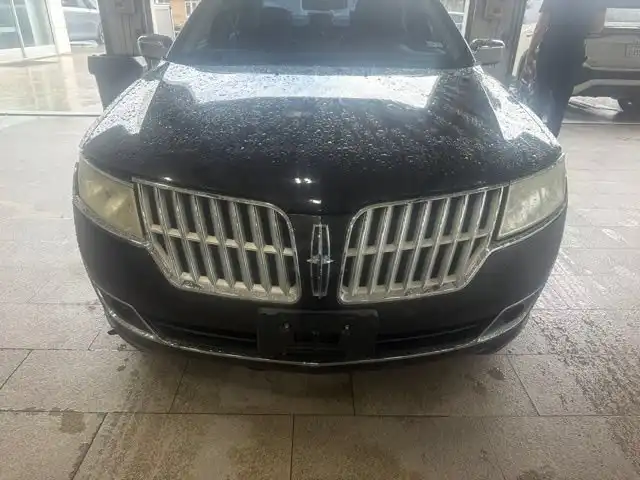 2010 Lincoln MKZ V6's photo