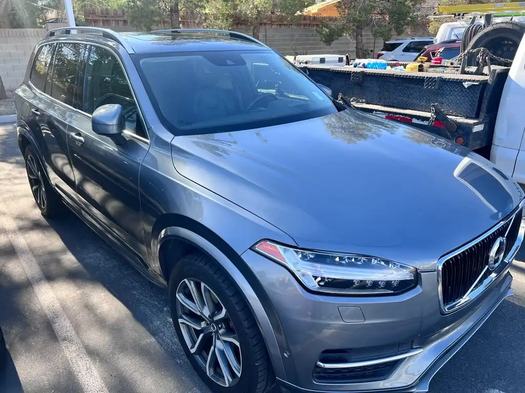 2019 Volvo XC90 T5 Momentum FWD's photo