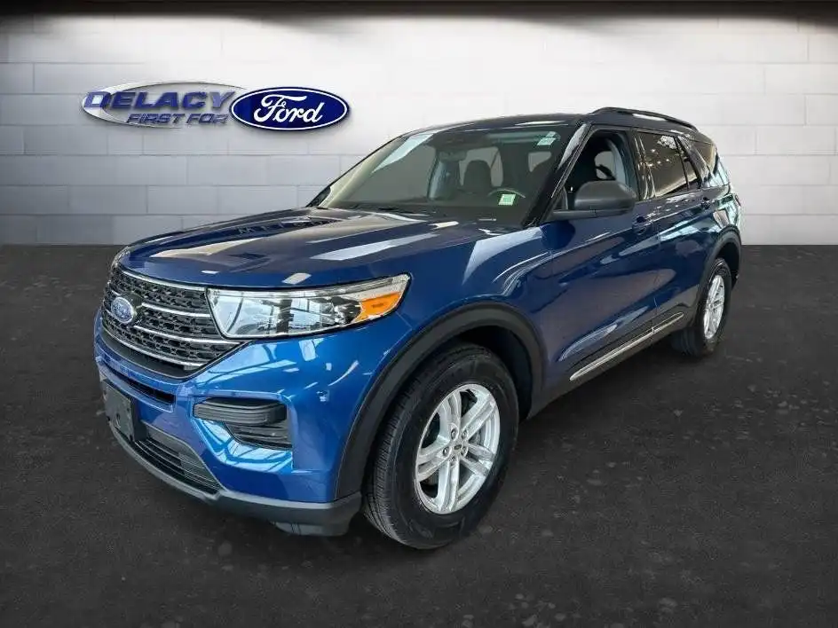 2022 Ford Explorer XLT 4WD's photo