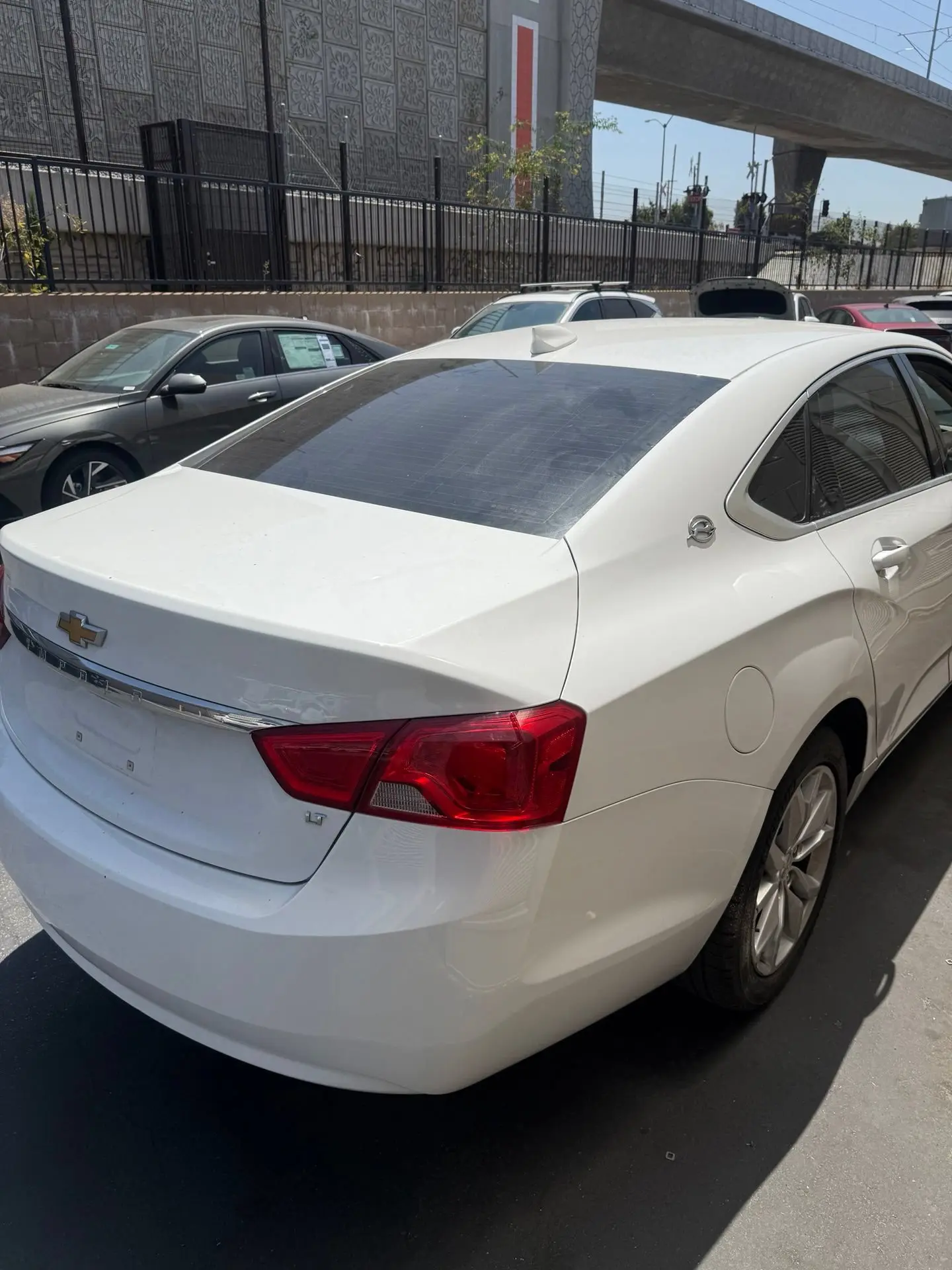 2017 Chevrolet Impala 1LT photo 3