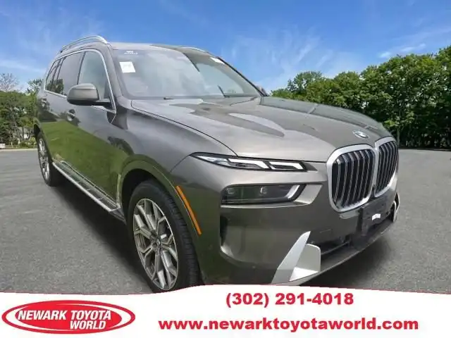 2023 BMW X7 xDrive40i's photo