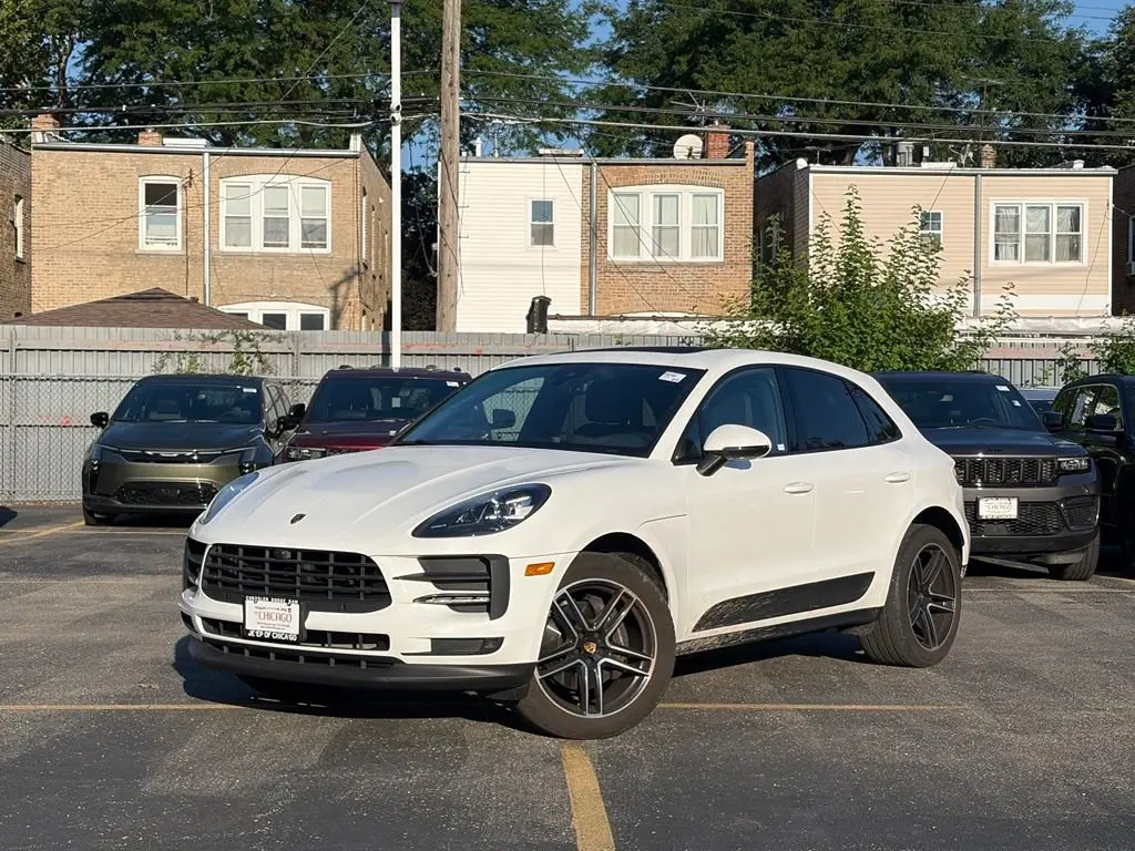 2021 Porsche Macan Base photo 3