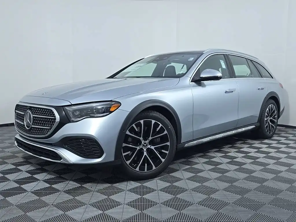 2027 Mercedes-Benz E-Class E450 Wagon 4MATIC All-Terrain's photo