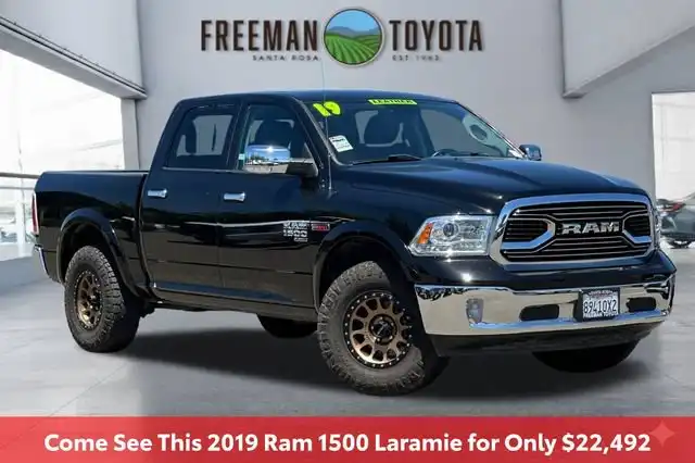 2019 RAM 1500 Classic Laramie 4x4 Crew Cab 5'7's photo