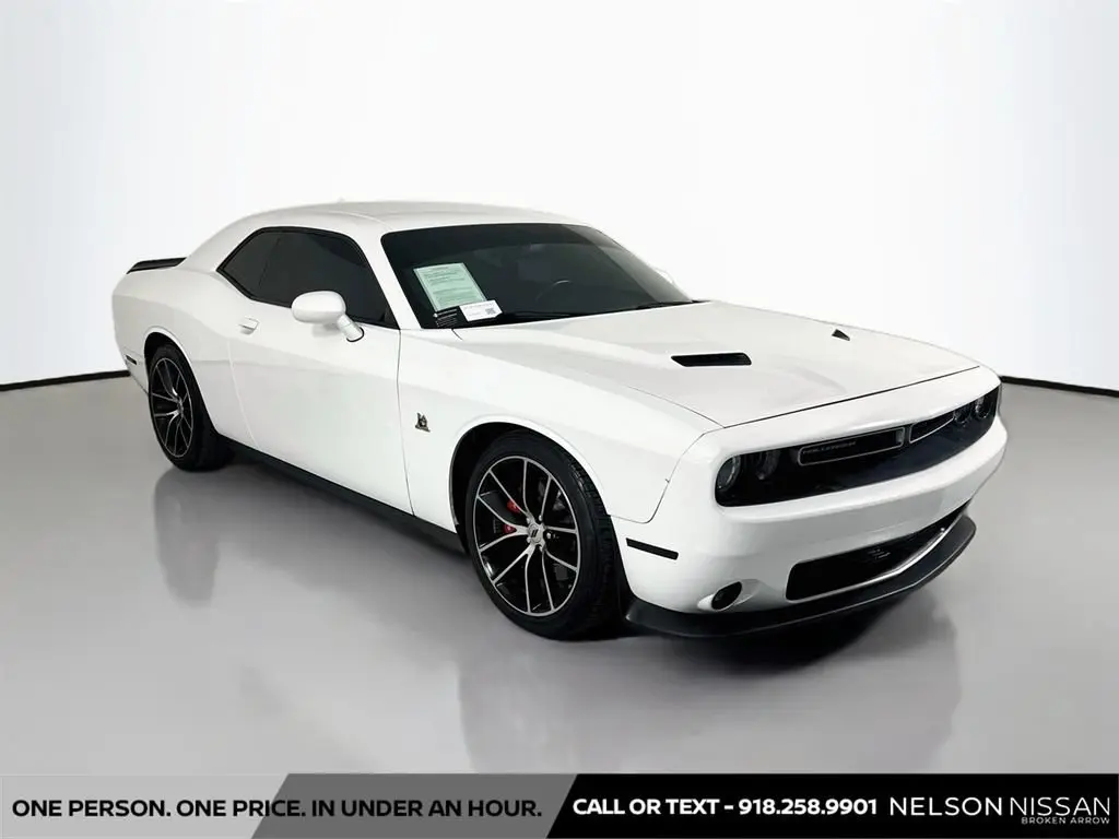 2018 Dodge Challenger Scat Pack photo 3