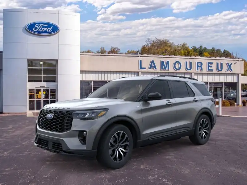 2026 Ford Explorer ST-Line 4WD's photo