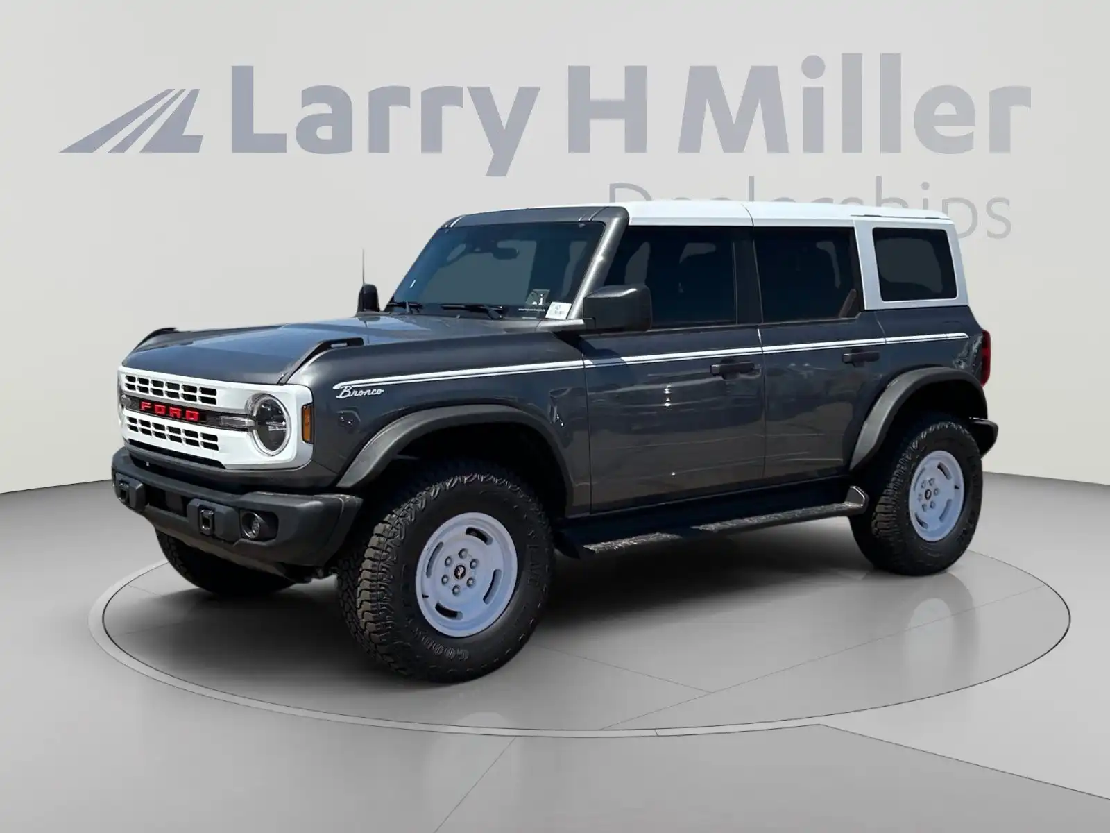 2026 Ford Bronco Heritage Edition 4WD's photo